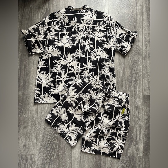 Zara boy short set - Picture 2 of 2